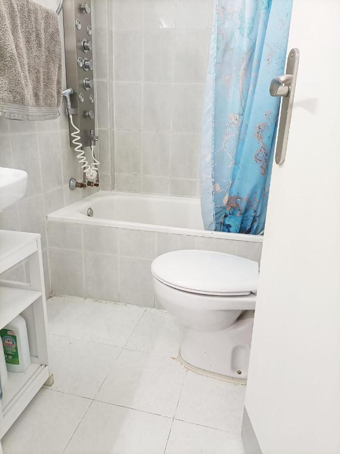 Habitacion En Chueca, Centro De Мадрид Екстериор снимка